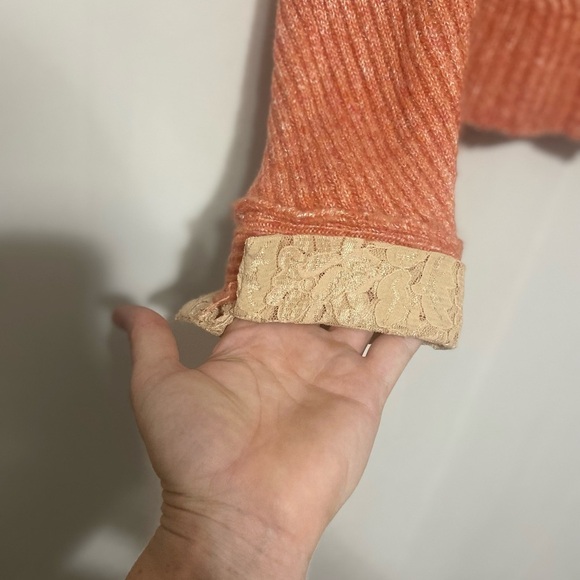 Moth feminine coral colored chunky button lace trim wool blend cardigan size M - Picture 4 of 5